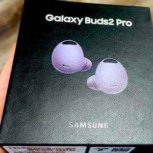 Galaxy Buds2 Pro lavender. New in box